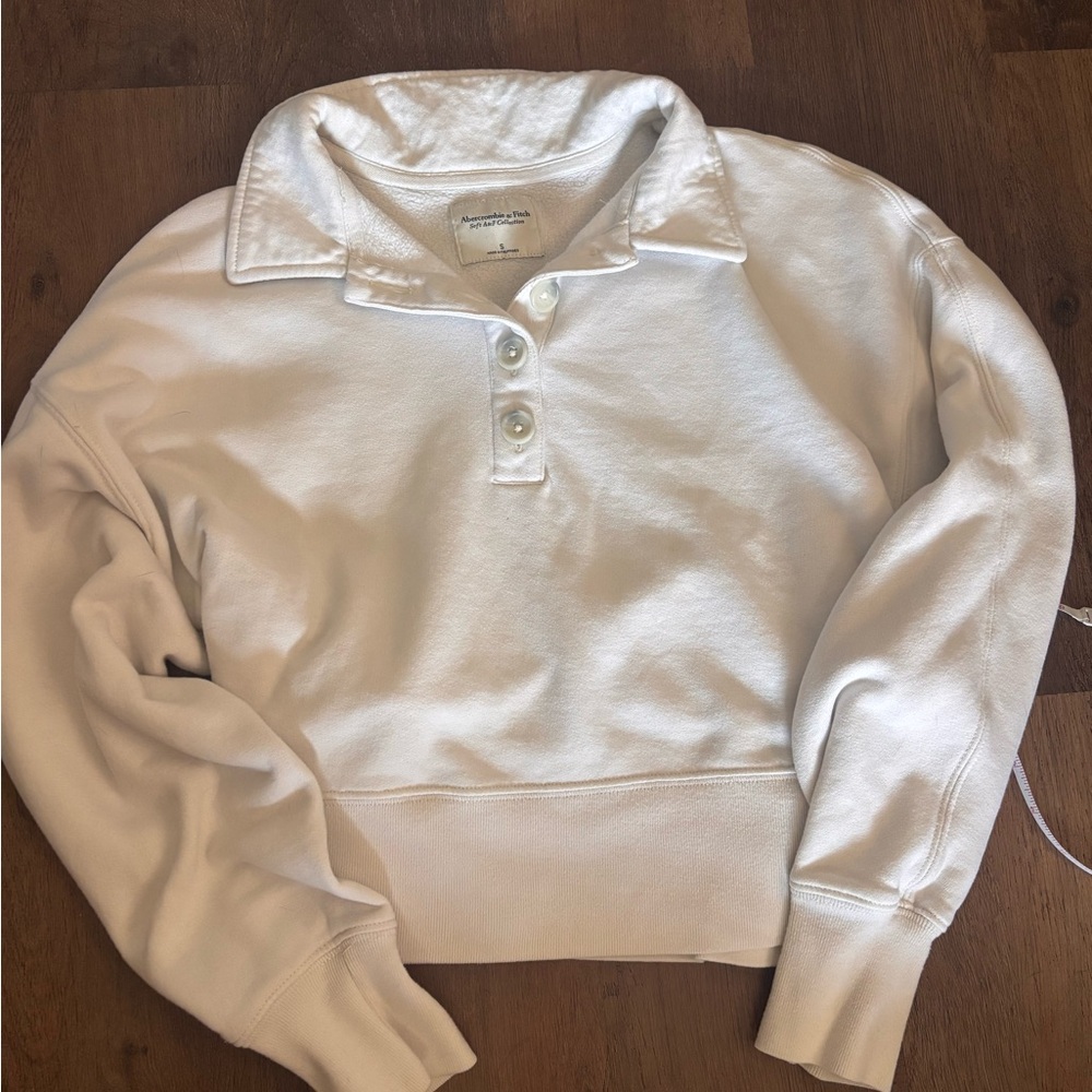 Abercrombie & Fitch Soft A&F Collection Cream White Collar Crop Sweatshirt Small